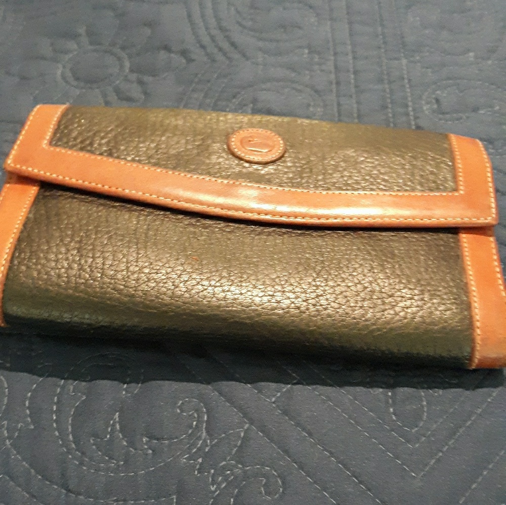 COPY - Dooney & Bourke ladies wallet